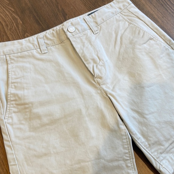 BONOBOS MEN’s 7” INSEAM KHAKI SHORTS BUTTON POCKET CHINO BOAT FLAT FRONT SZ 29 - Picture 2 of 6